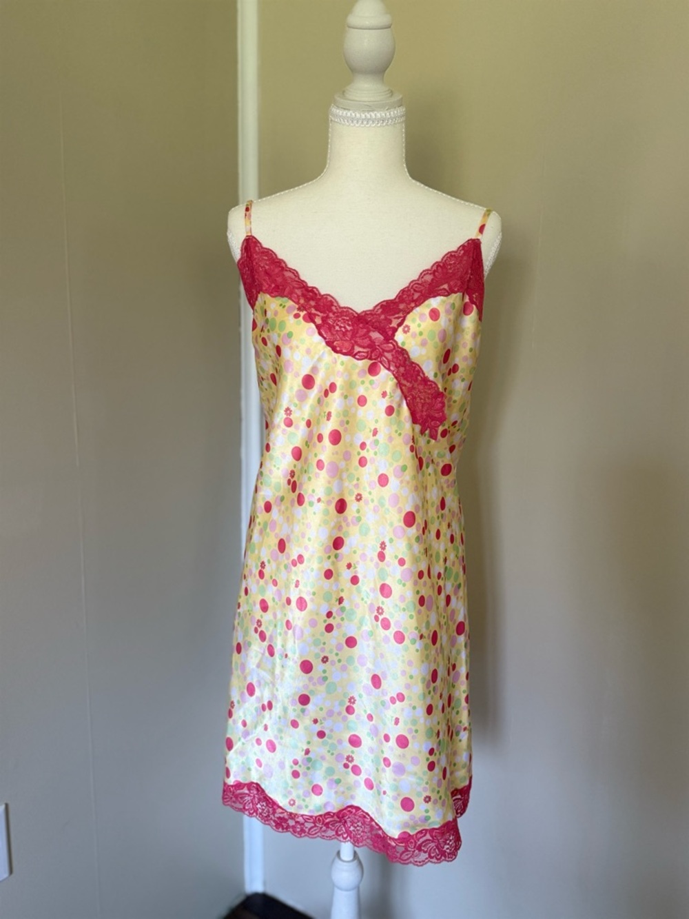 Vintage Y2K Secret Treasures Pink & Yellow Slip Dress Chemise Neglige Plus Size